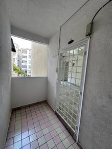 Apartment For Sale in Goodyear Court 7
