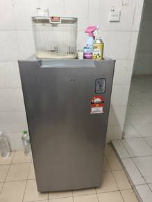 Peti Ais Midea 1 Door