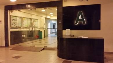 Condominium For Sale in Green Avenue