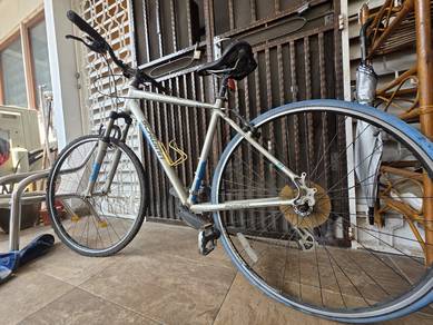 Schwinn GTX 1 Mountain bicycle