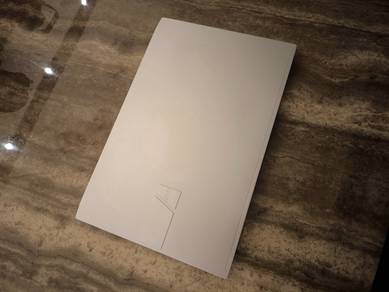 Asus 512GB SSD 8GB i5 VivoBook Latest OLED Laptop