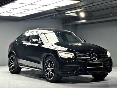 Mercedes Benz GLC300 300 4MATIC AMG LINE in Ampang, SGR