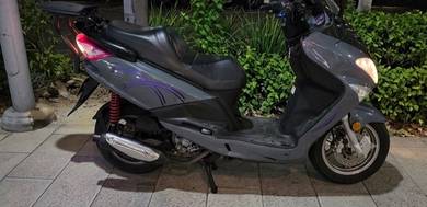 Modenas Elegan
