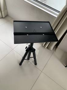 Black Projector Stand