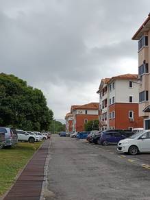 Apartment For Sale in Putri Bahang