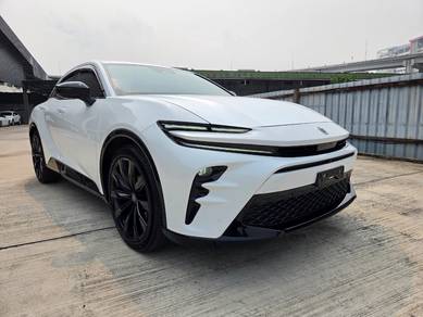 Toyota Crown SPORT Z in Chan Sow Lin, KUL