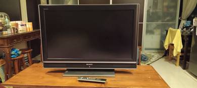 Sony Bravia with original remote control (