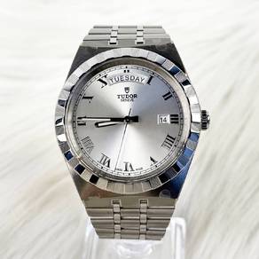 Tudor Royal