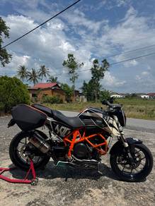 KTM 690 Duke