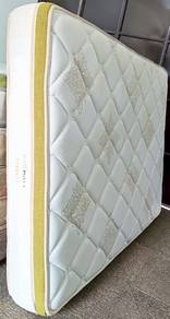 Queen Size Tebal 12inci Spring Mattress 