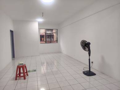 Apartment For Sale in Taman Kasturi