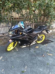 Yamaha R15