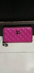 C h a n e l Leather Wallet