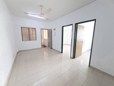 Apartment For Sale in Pandan Ria Apartment