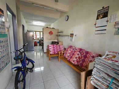1.5-storey Terraced House For Sale in Kuching,SWK
