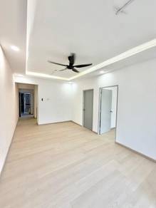 Flat For Sale in Taman Bukit Tropika