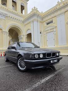 BMW 740i 40iL in Johor Bahru, JHR