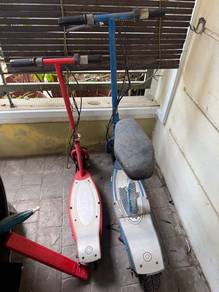 Razor Electric E300 scooter (free E100 scooter)