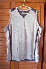 Reebok - SIZE: UK & USA Size M