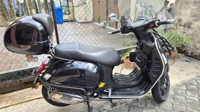 Vespa GTS Super 300