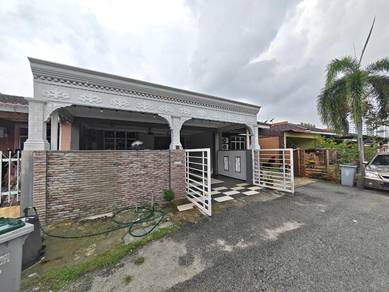 1-storey Terraced House For Sale in Pulau Gedong,MLK