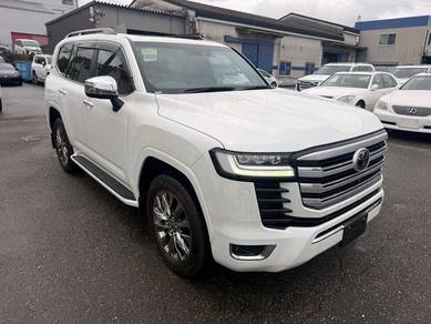Toyota Land Cruiser ZX in Kuching, SWK