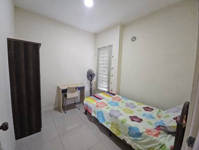 Room in Kuching, SWK