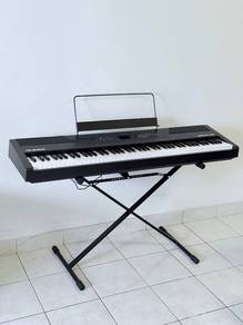 Alesis Recital Pro 88-Key + Free K&M Stand