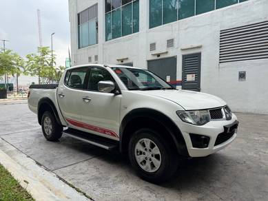 Mitsubishi Triton in Bangi, SGR