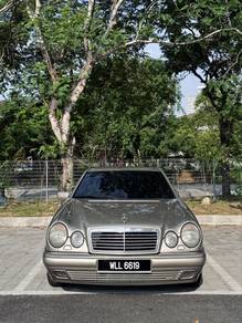 Mercedes Benz E280 280 (CKD) in Kota Damansara, SGR