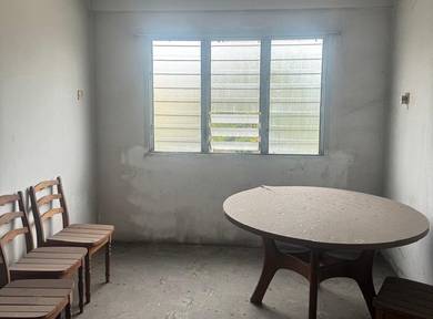 Flat For Sale in Rumah Pangsa Batu Berendam