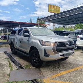 2021 Toyota Hilux E