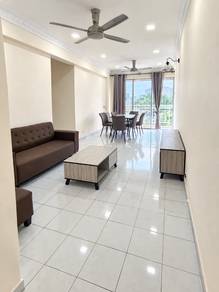 Condominium For Sale in Forest Green