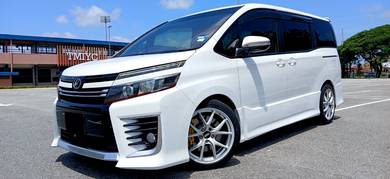 Toyota Voxy ZS in Muar, JHR