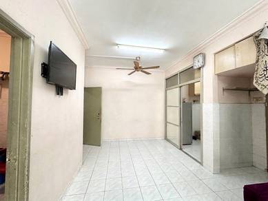 Apartment For Sale in Pangsapuri Putra Impian (Seri Kembangan)