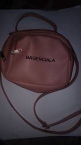 2. Sling Bag Balenciaga Original Preloved