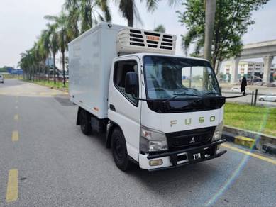 2014 Mitsubishi Fuso FE71PB Refrigerator Box Lorry