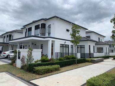 Semi-Detached House For Sale in Puncak Alam,SGR