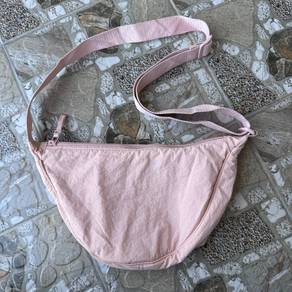 Uniqlo Round Mini Shoulder Bag