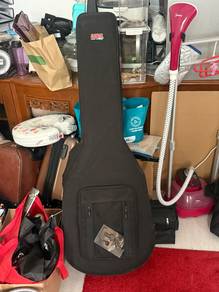 gator guitar bag (bass)