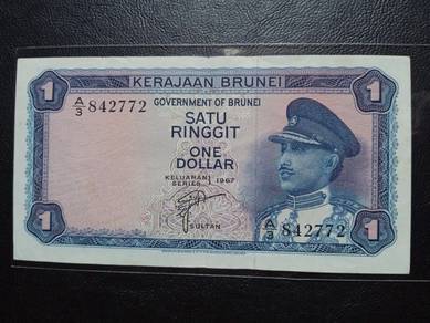 Brunei 1 Dollar 1967 A/3 - Pick 1a  ef