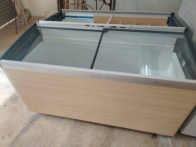 6FT Sliding Door Display Freezer TF983