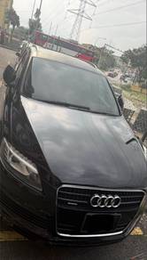Audi Q7 FSI QUATTRO in Petaling Jaya, SGR