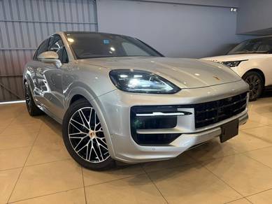 2025 Porsche Cayenne BASE