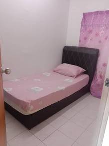 Room in Puchong, SGR