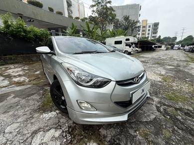 Hyundai Elantra PREMIUM in Kepong, KUL
