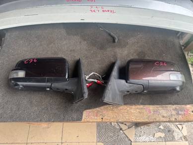Nissan Serena C26 Highway Star NFL Side Mirror Jpn