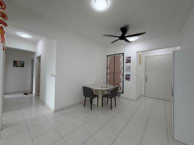 Condominium For Rent in I-Santorini