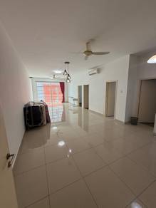 Condominium For Rent in Nusa Heights