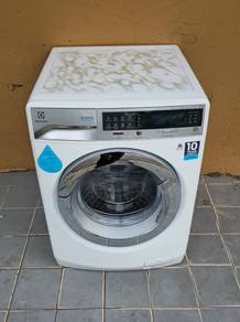 11kg Electrotlux inverter front load washer
